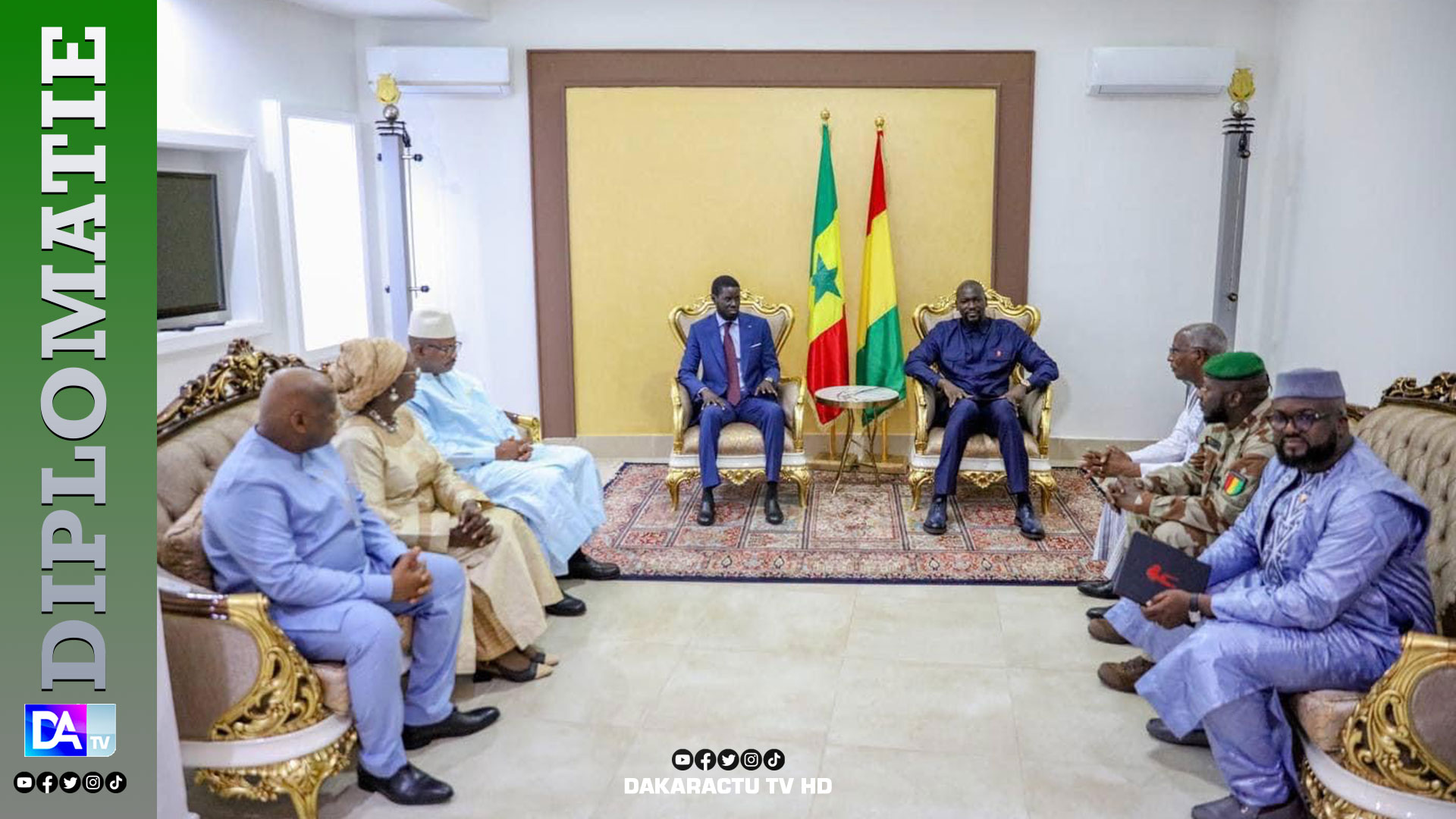 Guinée : Le chef de l’Etat du Sénégal reçu par le Général Mamadi Doumbouya
