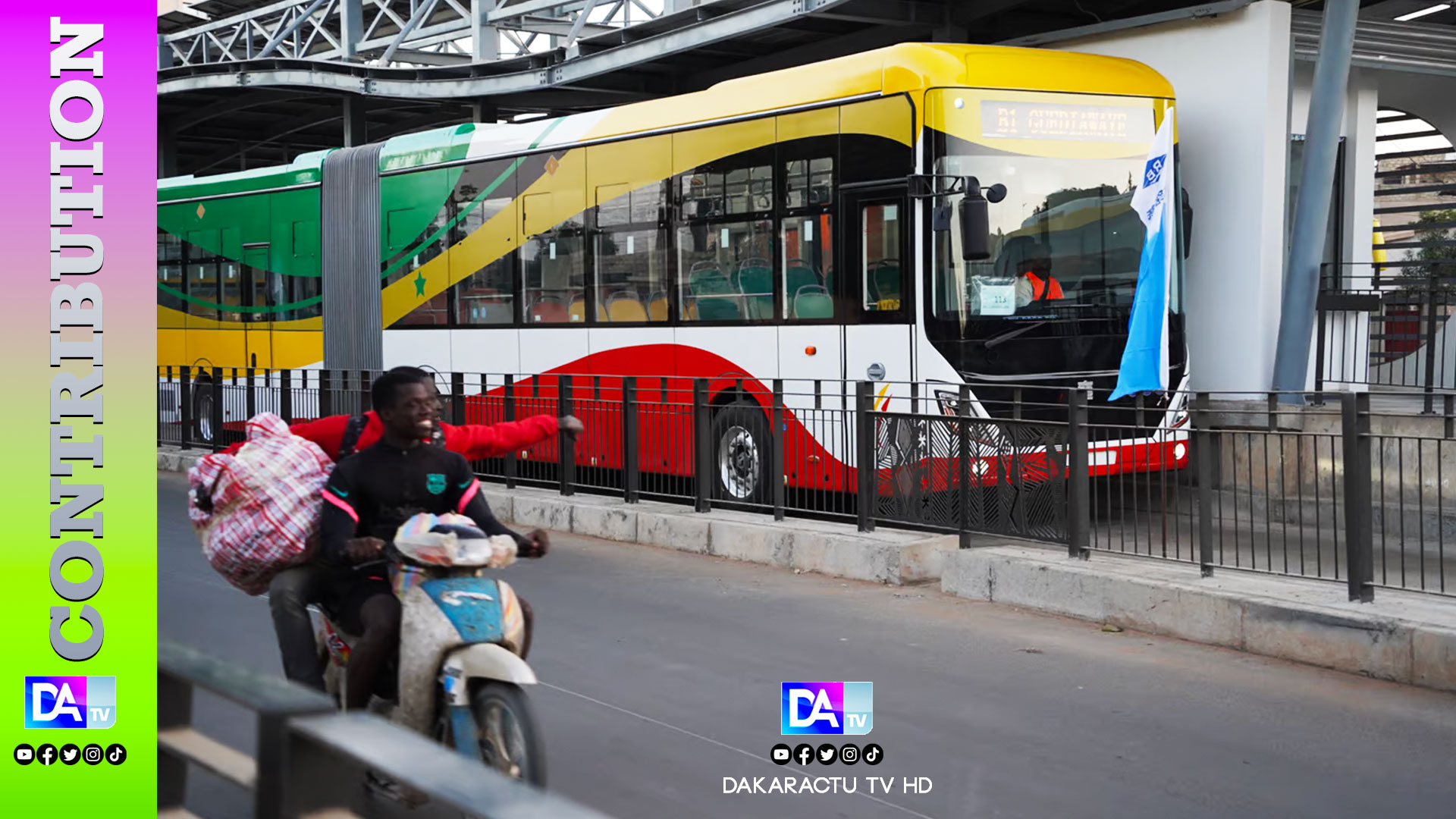 Dakar : Entre Bravade et Danger, le Péril des Piétons sur la Chaussée du BRT ( Par Karamokho D. SOUNG ) 