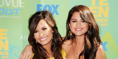 Les BFF sont de retour, Demi Lovato et Selena Gomez ont fait la paix et elles le PROUVENT ! #HAPPY