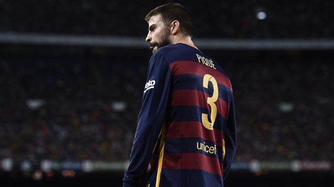 Piqué suspendu quatre matches