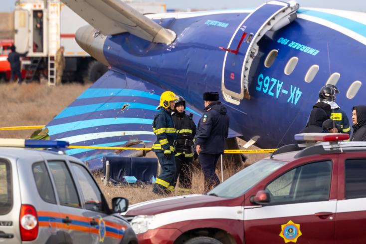 Le crash de l'avion azerbaïdjanais dû à une "interférence externe, physique et technique" (compagnie aérienne)