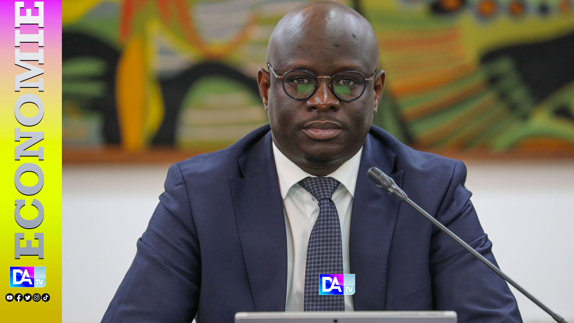 Crise financière au Sénégal / Cheikh Diba à Paris pour demander de l’aide : Le ministère des finances précise…