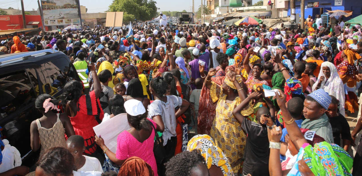 Visites de Macky Sall à M'bour et Thiadiaye