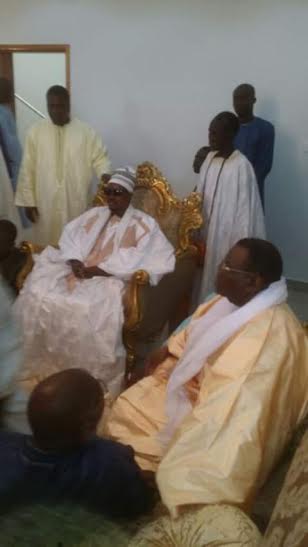 THIANT DU 17 AVRIL - Cheikh Bass Abdou Khadre rend visite à Cheikh Béthio