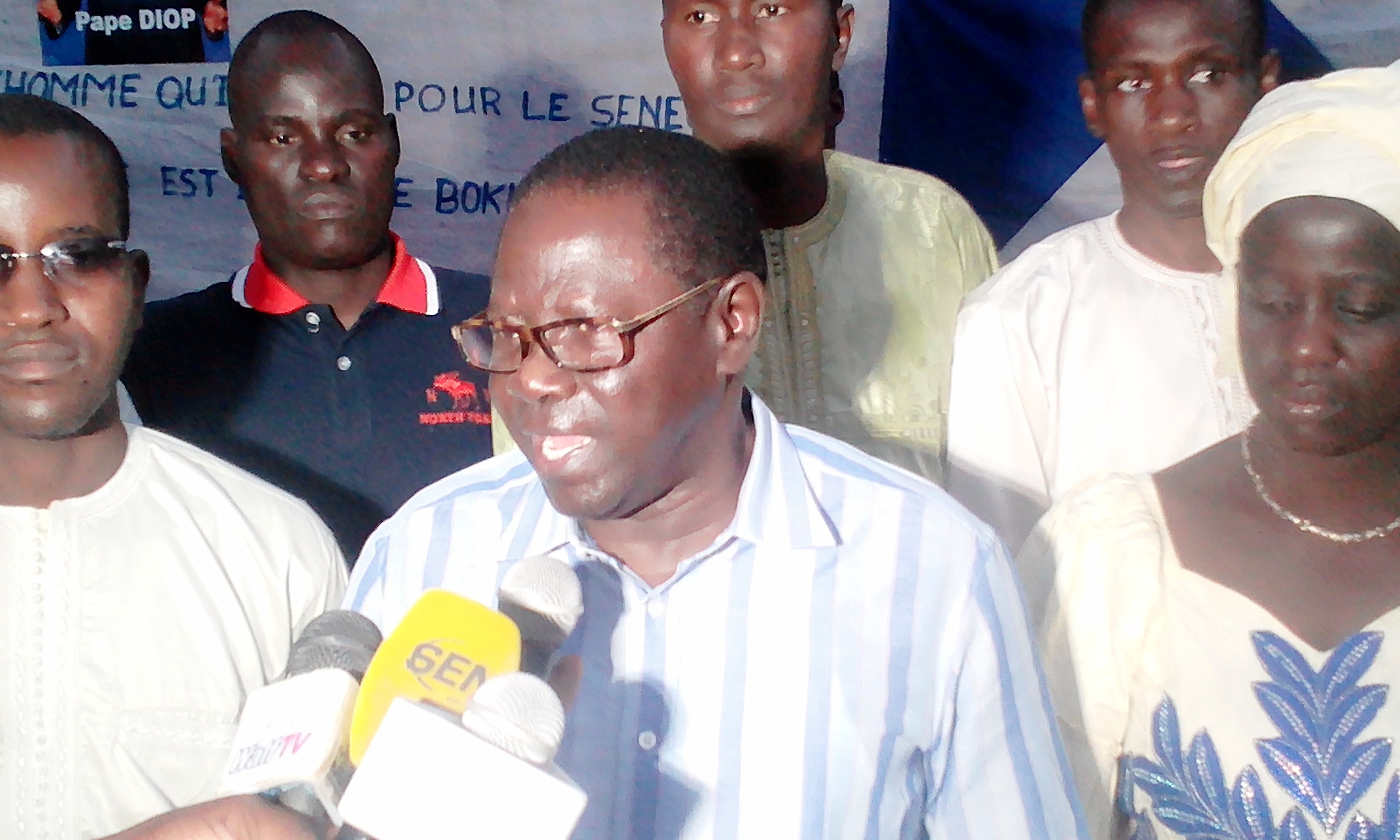 PAPE DIOP TIRE A NOUVEAU : « Il n'y a rien à Fatick et à Gossas d’où sont issus le Pr et le Pm… Si j’étais Macky, Serigne Mbaye Thiam… Jammeh doit être remis à sa place! »