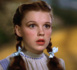 Judy Garland : l’ex-enfant star devait s’affamer et mourrait de faim sur les plateaux