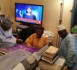 Le promoteur Aziz Ndiaye en compagnie de son père et son frère Baye Ndiaye chez Serigne Abdou Aziz Sy Al Amine