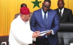 Monsieur le président Macky Sall, le Doyen Makhtar Mbow et son équipe méritent plutôt des félicitations et le respect, que des invectives de vos partisans.