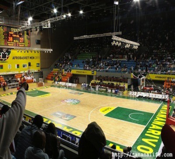 AFROBASKET : Le Sénégal revient de loin et s’impose devant le Maroc