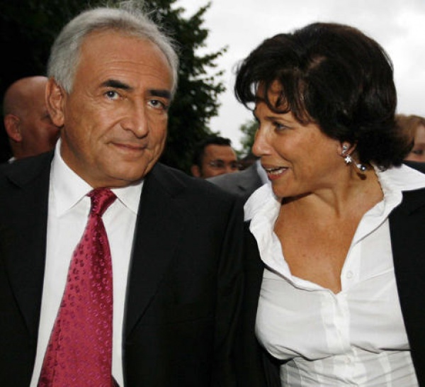 Anne Sinclair, l'épouse de DSK, l'épouse comme il faut.