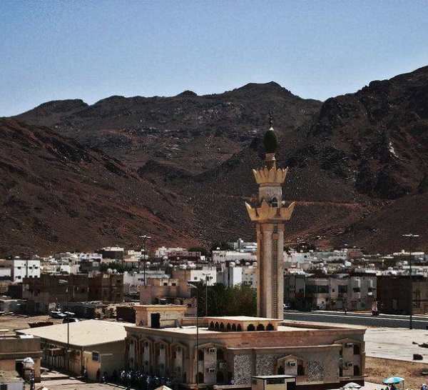 PELERINAGE : La montagne Uhud, passage obligé des pèlerins à Médine