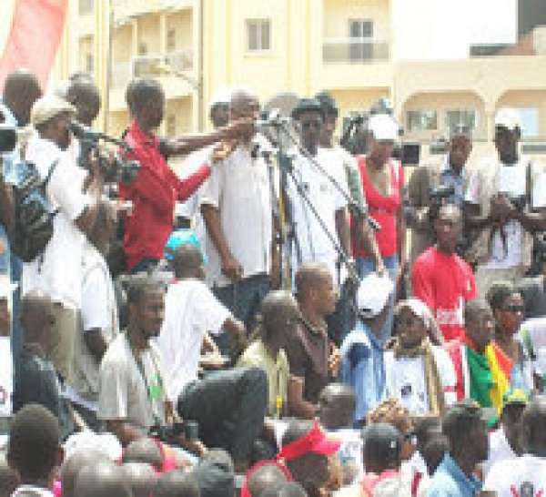 Le M23 mobilise plus d’un millier de manifestants à Tambacounda