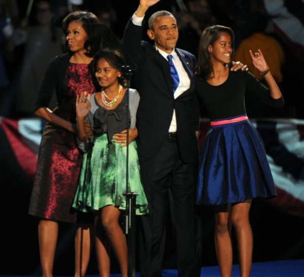 Barack Obama réélu : La joie aux côtés de Michelle et ses filles Malia et Sasha