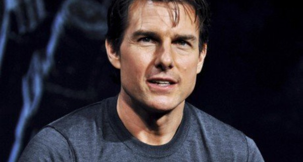 Tom Cruise amoureux de son assistante de 22 ans ?