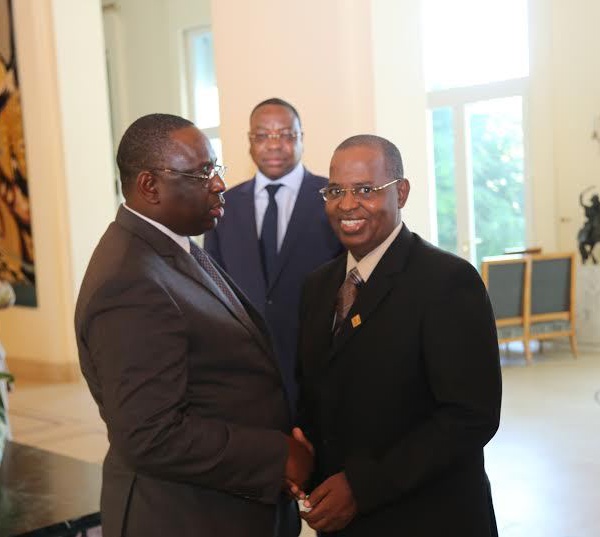 IMAGES : Sidy Lamine Niass reçu aujourd'hui au palais, par le Président Macky Sall.