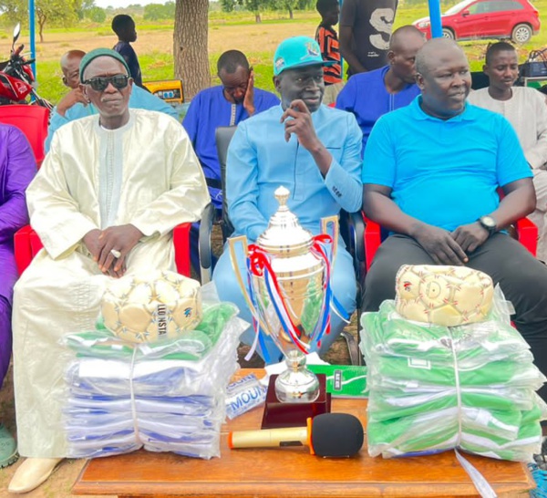 Ida Mouride / Parrain de la finale zonale : Mayacine Camara invite la jeunesse à être "des bâtisseurs de la paix et de la cohésion sociale."