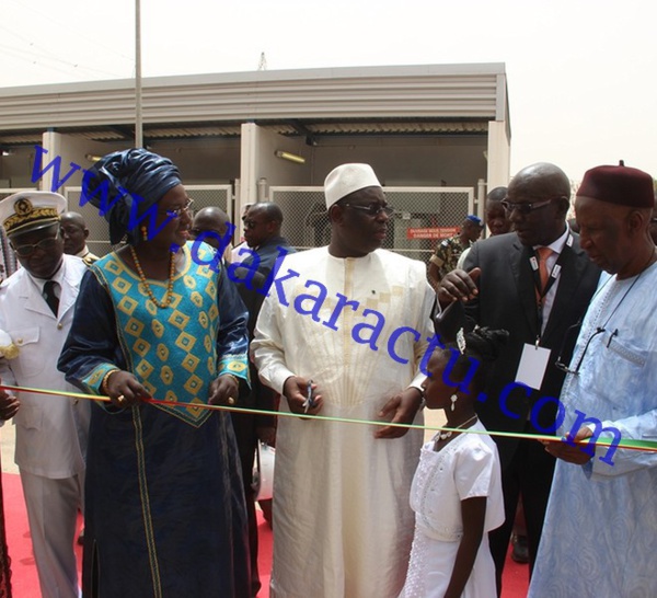 Le président de la République Macky Sall a visité la centrale électrique de Kahone (IMAGES)