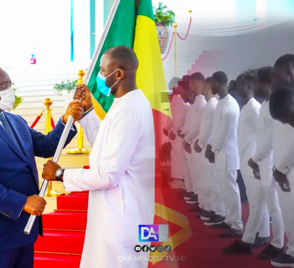 Remise du drapeau aux Lions : Le président Macky Sall veut sa deuxième étoile en guise d’au revoir !