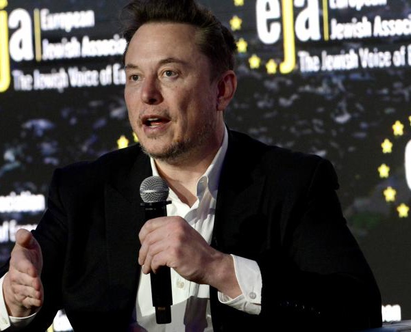 Elon Musk porte plainte contre le créateur de ChatGPT