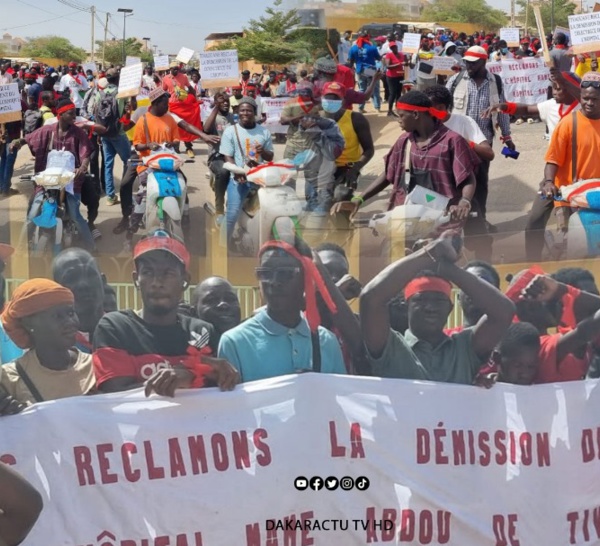 Grande marche à Tivaouane: La population qualifie l'hôpital Dabakh de "mouroir" et exige un audit de la gestion