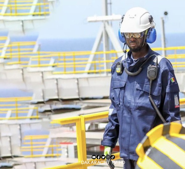 Exploitation de Pétrole au Sénégal : Le PR BDF en déplacement sur la plateforme Sangomar