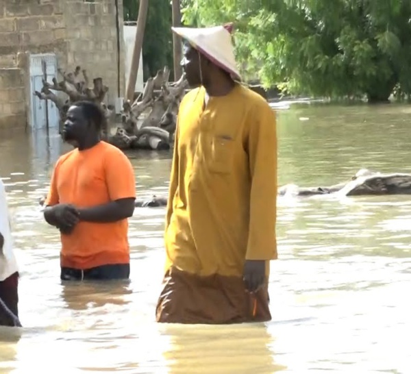 Inondations à Touba - Serigne Modou Bousso Dieng  plonge le pied dans les eaux et interpelle Abdou Lahad Ka et S. E. Bassirou Diomaye Faye