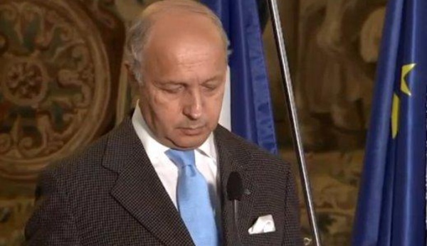 Fabius fait un malaise en direct