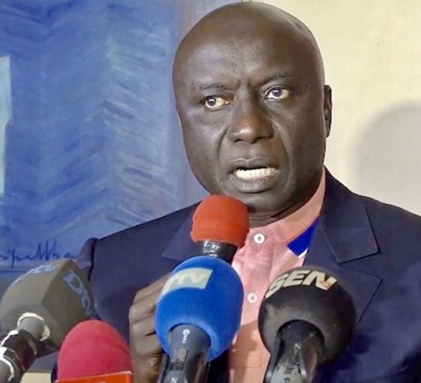 Interdiction du port du voile dans certaines  écoles/ Idrissa Seck s'invite au débat: " le peuple sénégalais, est un peuple pluriel et  uni"