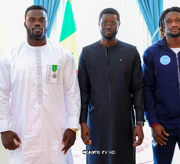 Audience / Sport : Les champions Reug Reug et Mohamed Tafsir Bah élevés au rang de Chevalier de l'Ordre du Mérite